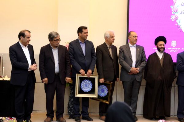 آیین کلنگ‌زنی ۱۶ مدرسه خیرساز در کاشان؛ مشارکت مردمی، حمایت دولتی