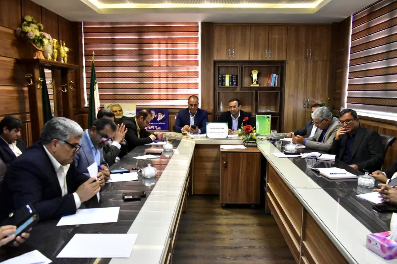 تجلیل از ۱۰۳ نفر از معلمان نمونه در هفته بزرگداشت مقام معلم