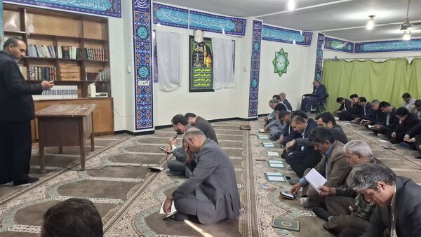 برگزاری مراسم زیارت عاشورا در آموزش و پرورش کهگیلویه و بویراحمد به یاد دو قاضی خدوم این استان و شهادت امام صادق (ع)