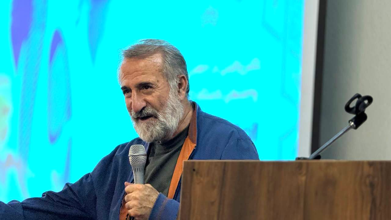 بازیگری سخت‌تر از معلمی است