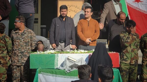 استقبال از پیکر شهید خوشنام در یازده مدرسه اشتهارد