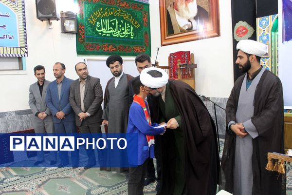 محفل قرآنی دانش آموزان در گلوگاه