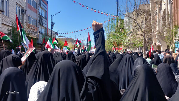 راهپیمایی روز قدس همراه با تشییع پیکر شهید صداقت در قم