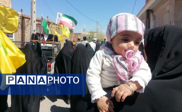 راهپیمایی مردم روستای صرم قم در روز قدس