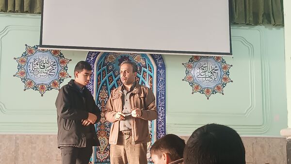 زیارت عاشورا  در دبیرستان شاهد ابوذر غفاری نیشابور