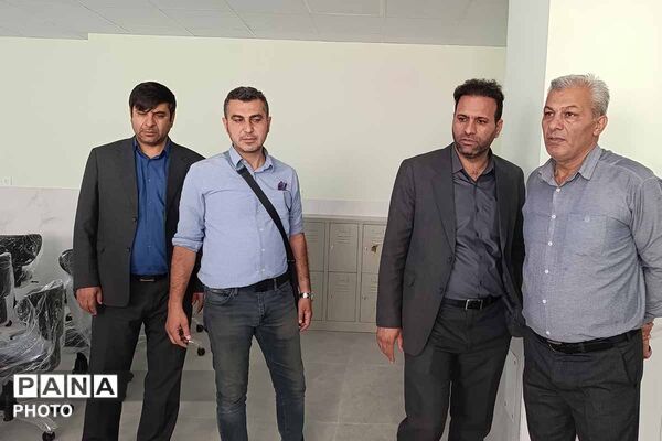 بازدید مدیران کل آموزش و پرورش و نوسازی مدارس از دبیرستان سبز فردوسی بجنورد