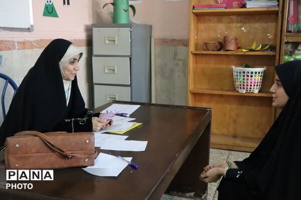 طنین چهل و چهارمین شور رقابت قرآنی در قلب‌های دانش‌آموزان قرچکی