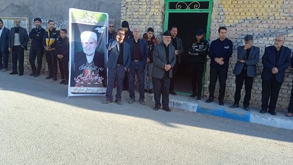 تشییع پیکر و خاکسپاری پدر شهید عجمی فدافن در گلزار شهدای روستای فدافن