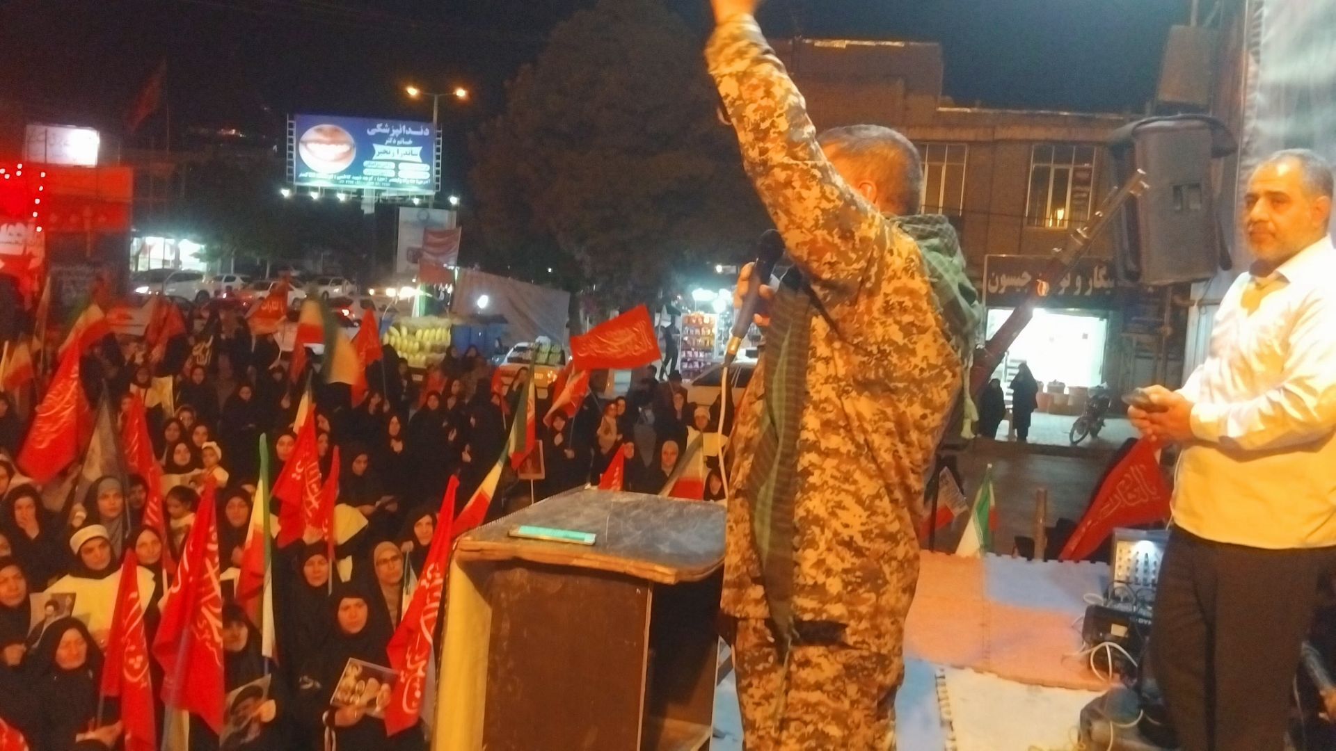 صد و پنجاهمین شب از تجمعات «بیعت با رهبری» در نورآباد