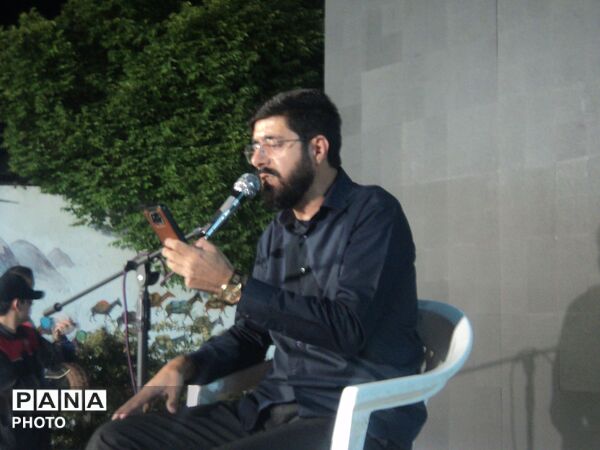 استمرار مردم کرمان در میدان 