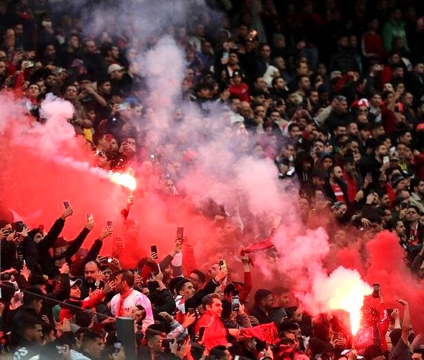 ۲ تماشاگر زن مسابقه پرسپولیس- تراکتور بازداشت شدند 