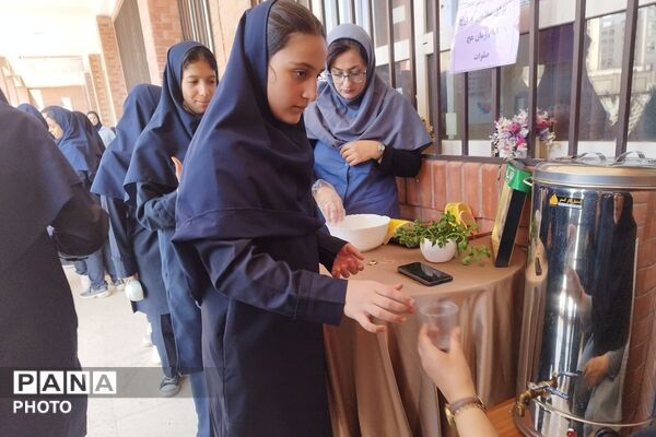 سه شنبه‌های مهدوی در دبیرستان طهورا