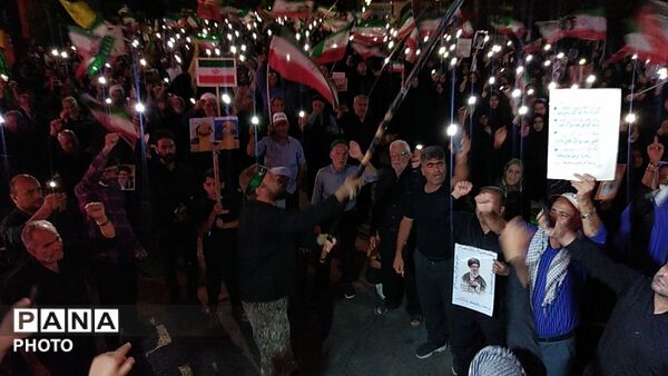 آیین عزاداری و نماز استغاثه به یاد رهبر امت اسلام در حسینیه امام خمینی 