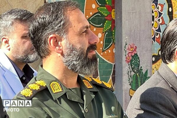 نواخته شدن زنگ شکوفه ها در دبستان طواف و معماریان ناحیه دو شهرری 