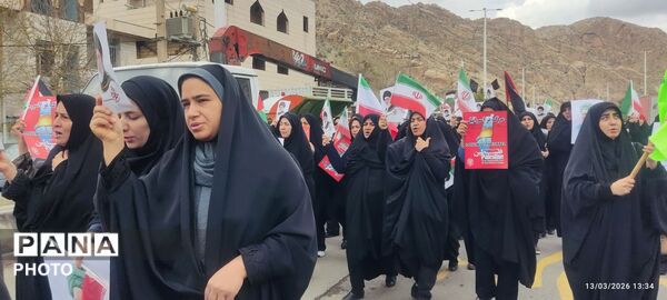 سیل خروشان جمعیت مردم معمولان در روز قدس