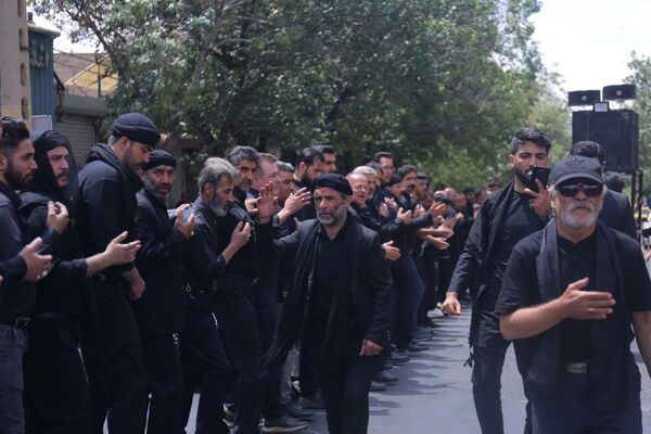 ظهر عاشورایی شهر اولین‌ها
