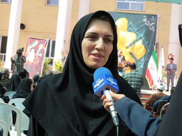 نواختن زنگ سپاس معلم در هنرستان محمودیه بجنورد