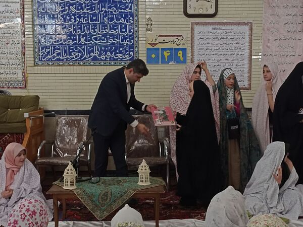  اعتکاف دختران پیشتاز در مسجد منا تبریز