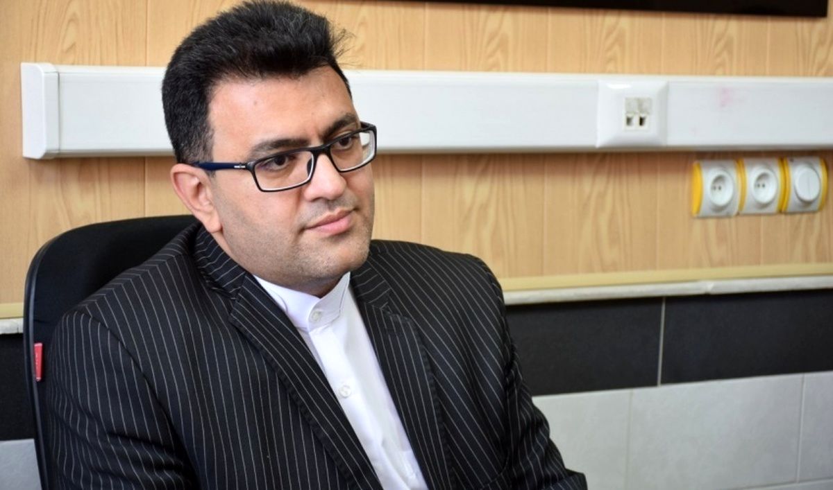علیرضا کاظمی از بدنه آموزش و پرورش و گزینه مناسبی برای این وزارتخانه است