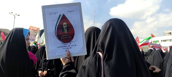 فریاد طنین انداز همبستگی دانش آموزان مشهدی 
