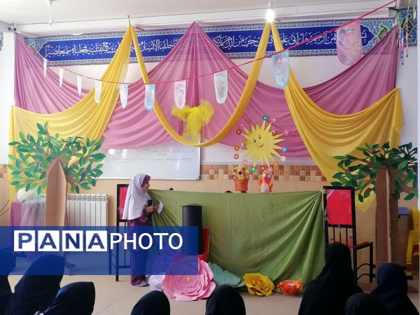 استقبال دانش‌آموزان مدارس شهرستان پردیس از دهه فجر انقلاب اسلامی ایران 