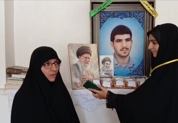 کمک‌رسانی اهالی روستای کرمجگان قم به رزمندگان جنوب