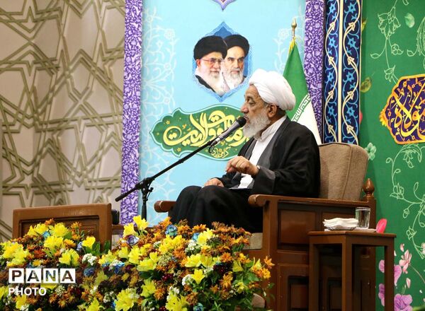 وداع با پیکر شهیده «سراجی نژاد» پس از 70 روز مفقودیت