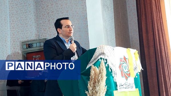 برگزاری مراسم یادواره شهدا در شهر راز