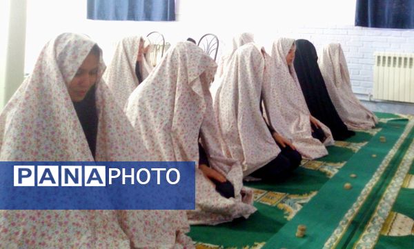 نواختن زنگ مهر و زنگ نماز و ایثار و شهادت در دبیرستان فاطمیه