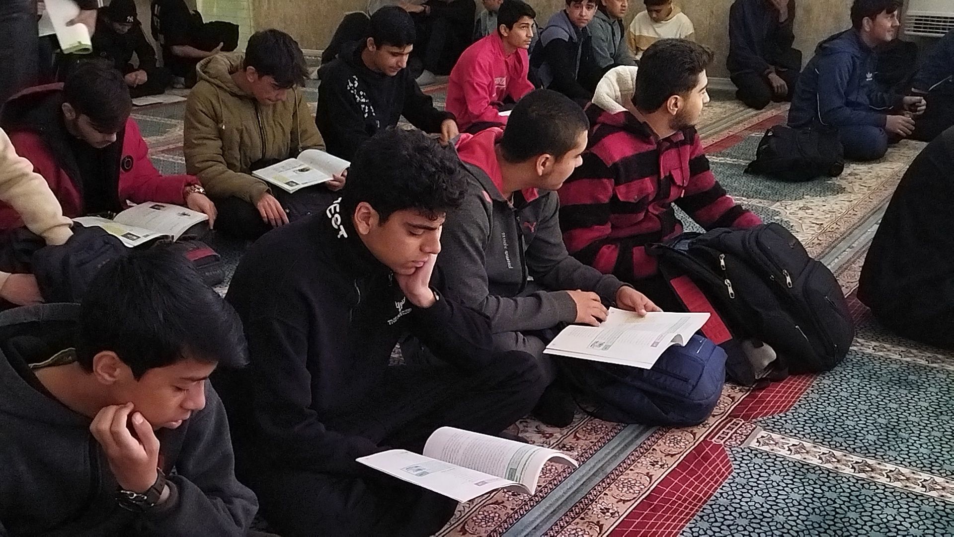 هیئت هفتگی در دبیرستان شاهد ابوذر غفاری نیشابور 