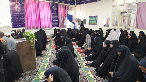 قرار عاشقانه الهی در دبیرستان شاهد یاس نبی «س»
