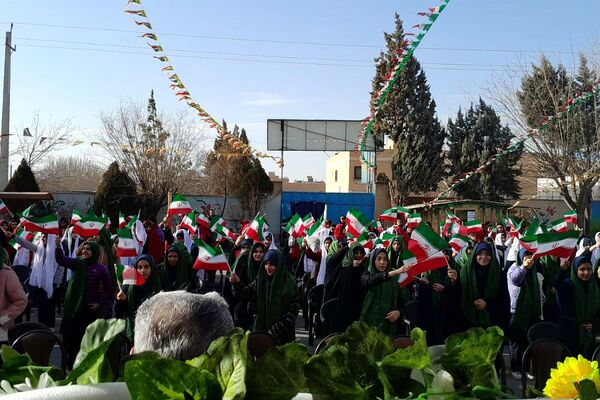 زنگ انقلاب در ملارد با حضور مدیرکل آموزش و پرورش شهرستانهای تهران نواخته شد
