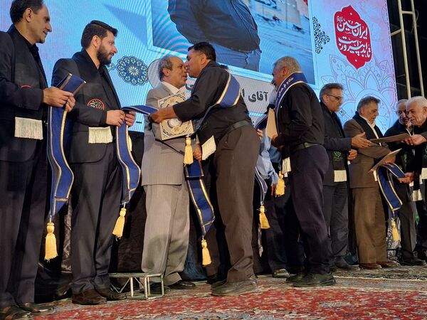 پیر غلامانی از جنس تعلیم و تربیت
