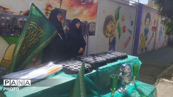 پرچم رضوی مهمان مدرسه شهیده سمیرا اسدزاده