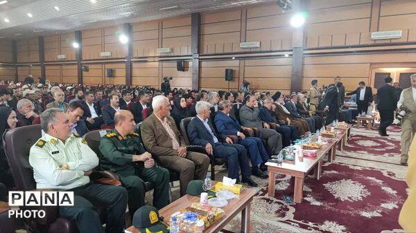 جشن روز معلم با حضور معاون پرورشی و فرهنگی وزیر آموزش و پرورش