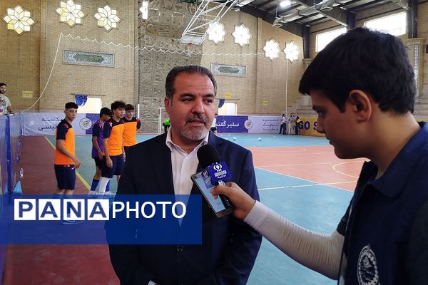 برگزاری اردوی انتخابی تیم ملی دانش آموزی فوتسال با حضور جمعی از مسئولان در ناحیه دو شهرری 