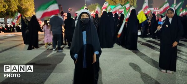 برگزاری تجمع شبانه شهروندان در بندرعباس