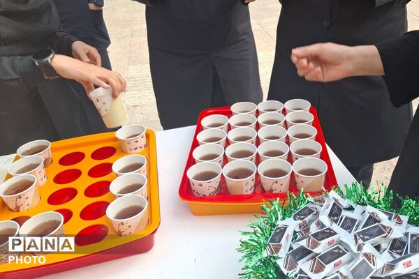 میزبانی نذر سمنو در دبیرستان ساره ورامین، همزمان با آغاز ایام فاطمیه