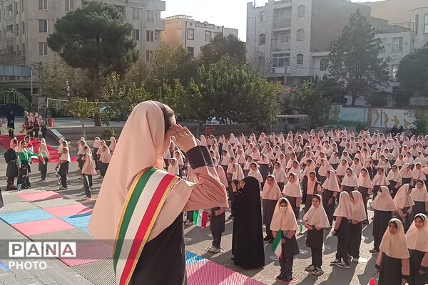 افتتاحیه هفته تربیت بدنی شهریار با المپیاد درون‌مدرسه‌ای