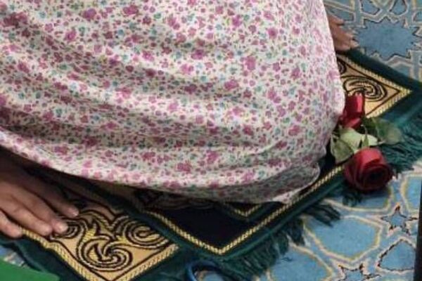 طرح نورانی «هم سجاده با مادر» در دبستان حکمت نبوی ناحیه دو شهرری 