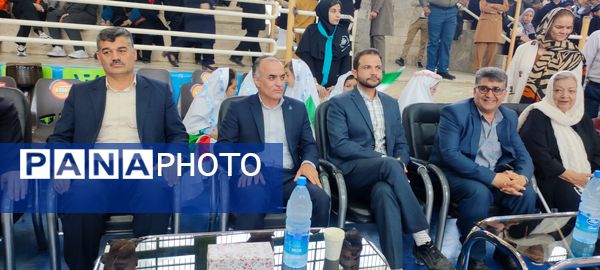 جشنواره هویت ملی کودکان در محل سالن ۱۳ آبان شیروان