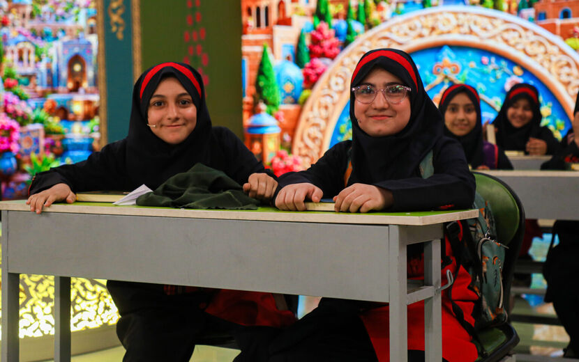 «محفل ستاره‌ها» چگونه کودکان و نوجوانان را با قرآن کریم همراه کرد؟/ نقش قرآن کریم در مسیر تربیت نسل جدید و نقش‌آفرینی دانش‌آموزان