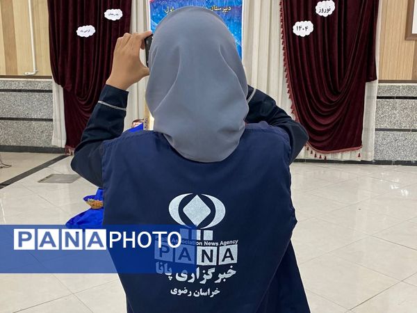 ضیافت افطاری و تقدیر از دانش آموز پیشتازان فعال