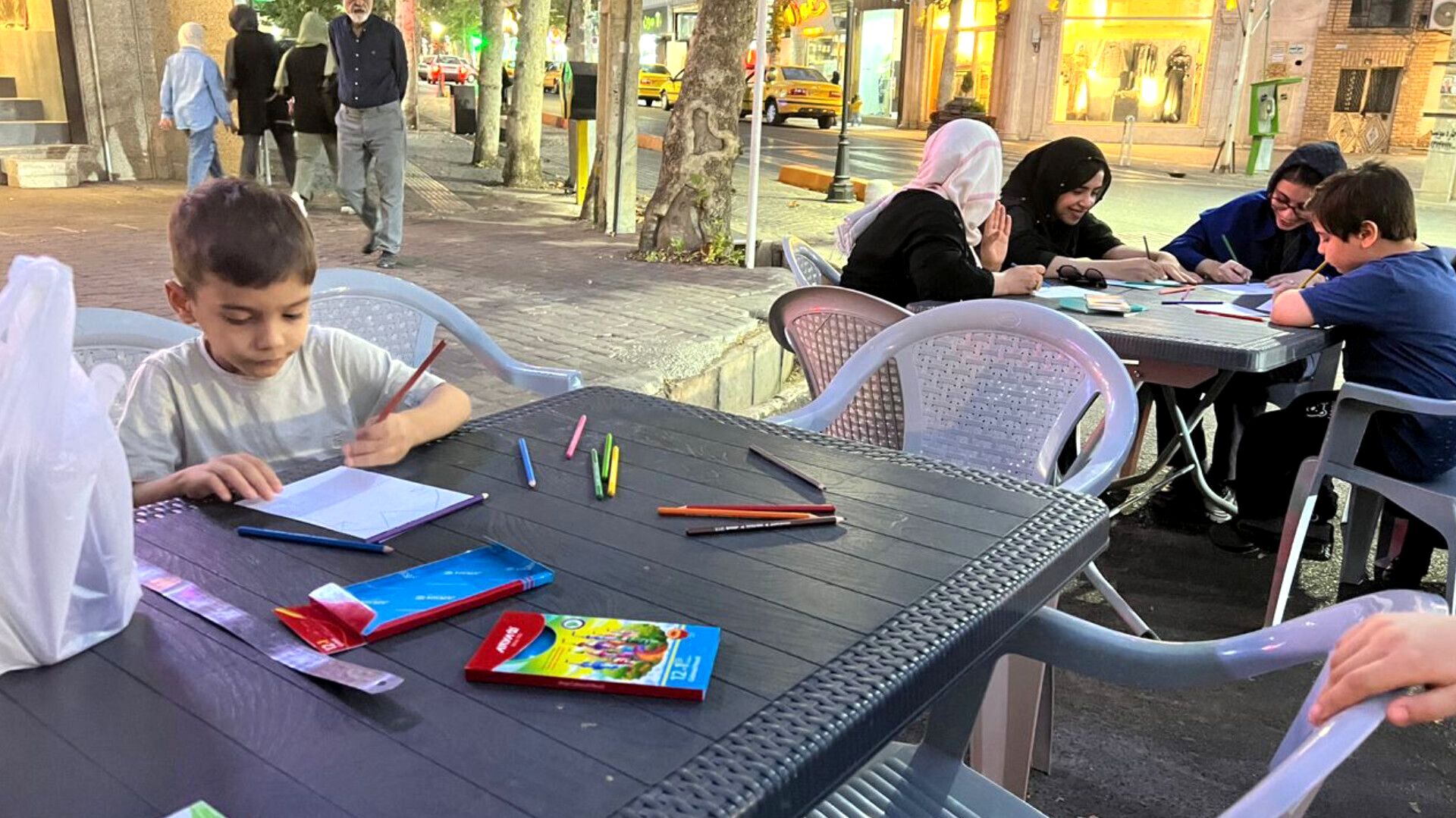 برپایی غرفه زنگ مدرسه در شهرستان محلات