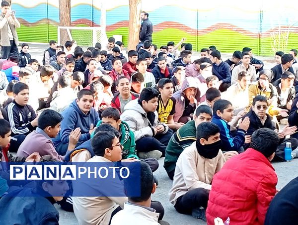 مراسم میلاد حضرت ابوالفضل(ع) در دبیرستان میثاق