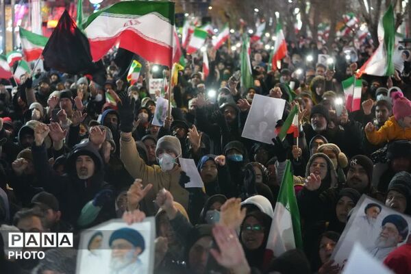 بیعت مردم ولایتمدار شهرستان فردیس با سیدمجتبی خامنه‌ای 