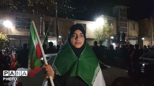 هم‌نواییِ قلب‌ها در مسیرِ ظهور؛ فریاد «یا مهدی» در راهپیماییِ بصیرت