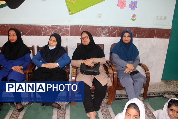 جشن بزرگداشت مقام معلم در دبستان نبوت شهرستان بوشهر