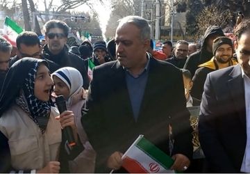 حضور پرشور دانش‌آموزان در راهپیمایی، نشان از درک عمیق آن‌ها از انقلاب اسلامی است