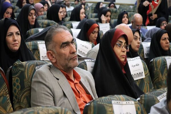 تجلیل از طلایه‌داران برتر تعلیم و تربیت ، آیین تقدیر از معلمین نمونه شهرستان پاکدشت 